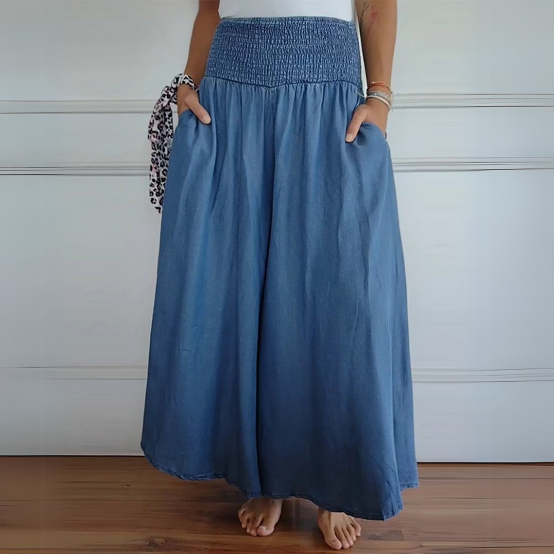 Trousers with elastic waistband